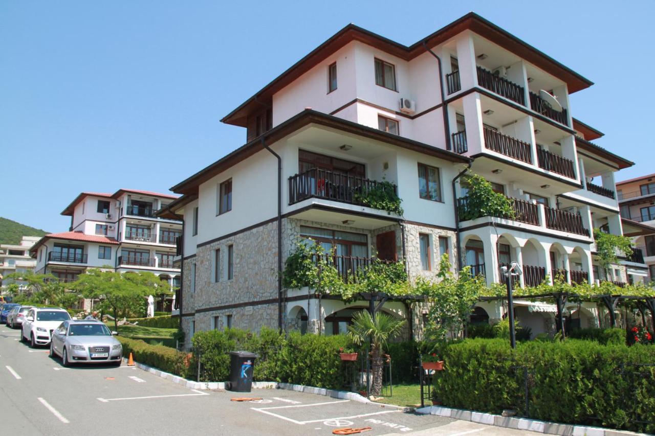 Bademite Apartments Светий Влас Екстер'єр фото